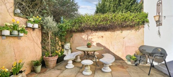 3 bedrooms Commercial property in London, United Kingdom No. 5271 2