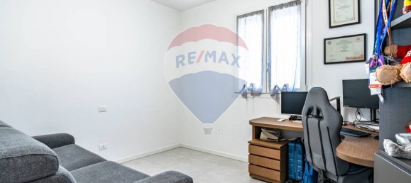 2 chambres Appartement à Limbiate, Italy No. 319436 14