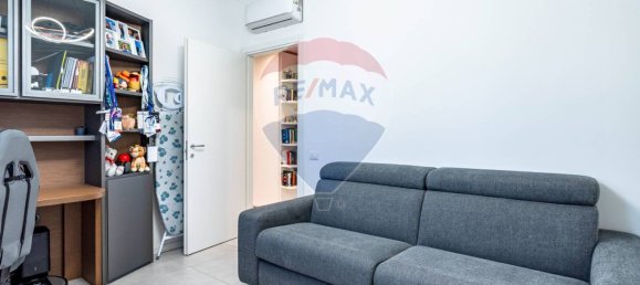 2 chambres Appartement à Limbiate, Italy No. 319436 16