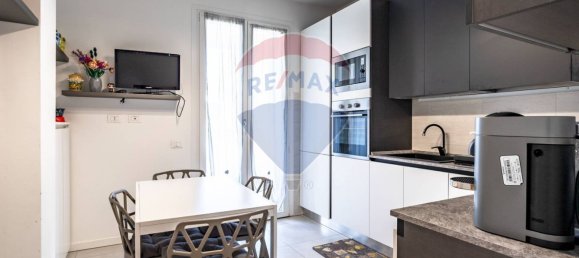 2 chambres Appartement à Limbiate, Italy No. 319436 4