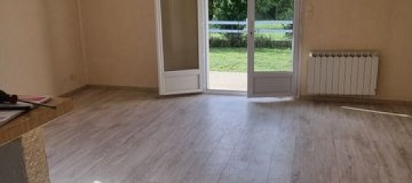 2 bedrooms House in Hagetmau, France No. 319838 2