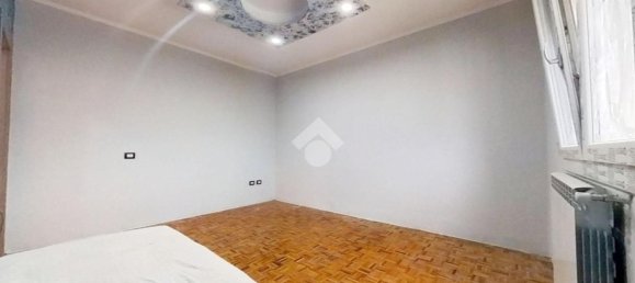 3 rooms Apartment in Vicenza, Italy No. 281231 8