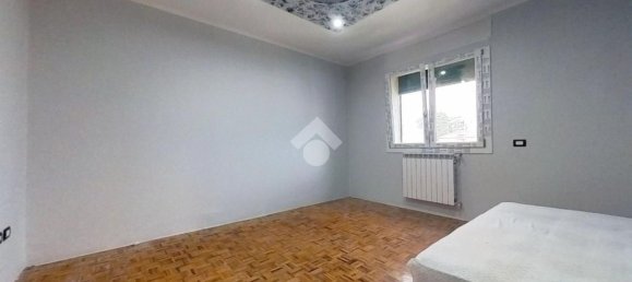 3 rooms Apartment in Vicenza, Italy No. 281231 7