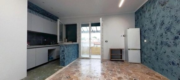 3 rooms Apartment in Vicenza, Italy No. 281231 2