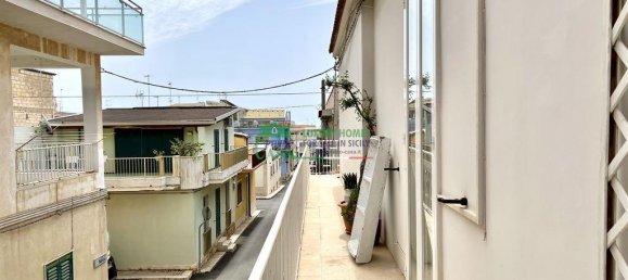 5 rooms House in Ragusa, Italy No. 142362 2