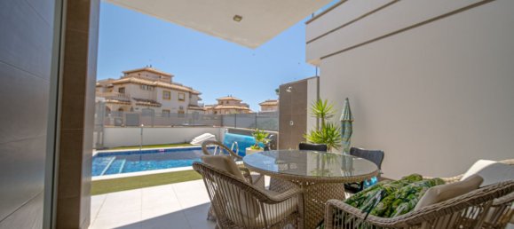 3 غرف نوم فيلا في Alicante, Spain رقم 155916 29