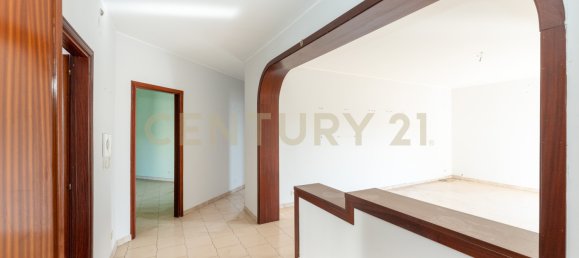 Apartamento de 2 dormitorios en Aci Catena, Italy No. 125336 17