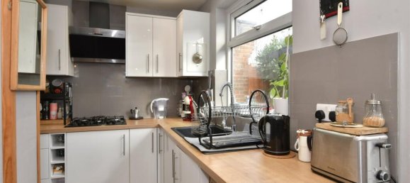 3 bedrooms Commercial property in Walthamstow, United Kingdom No. 4006 10