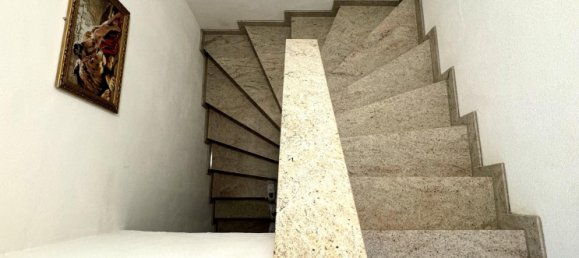 Таунхаус с 10 комнатами в Neustadt an der Aisch, Германия № 4027 5