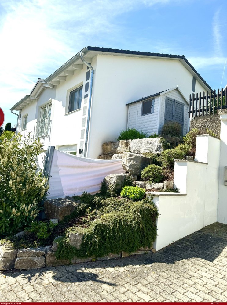 Таунхаус с 10 комнатами в Neustadt an der Aisch, Германия № 4027