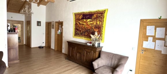 Таунхаус с 10 комнатами в Neustadt an der Aisch, Германия № 4027 7