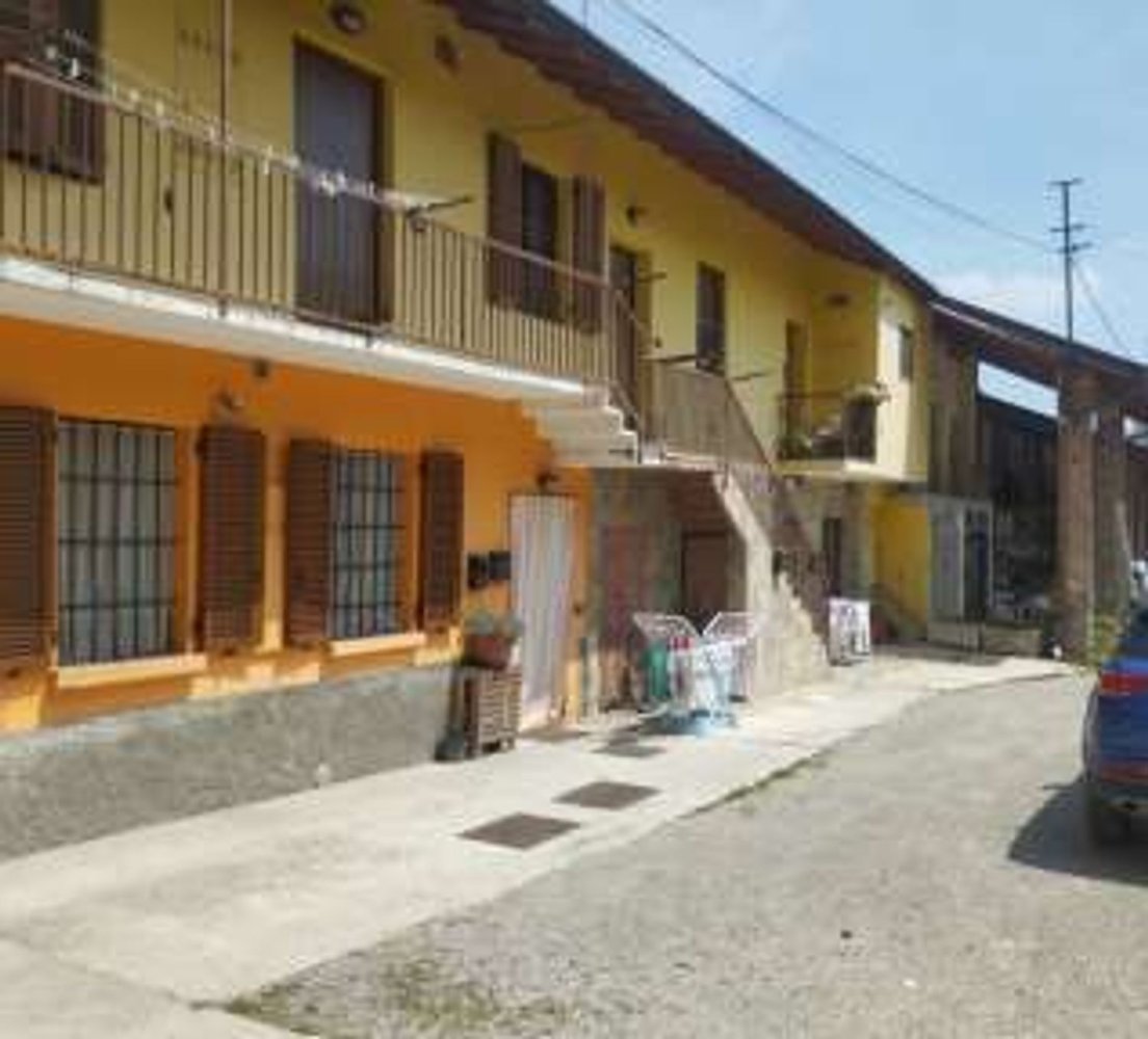 2 rooms Apartment in Cambiago, Italy No. 331480