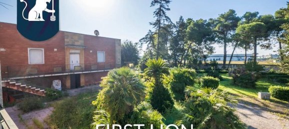 20-Zimmer Villa in Carmiano, Italy, Nr. 29597 14