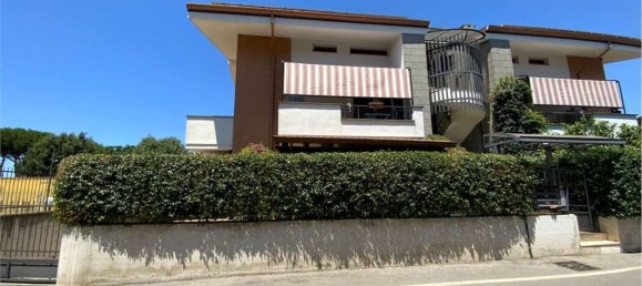 Гараж 17м² в Марино, Италия № 330963 4