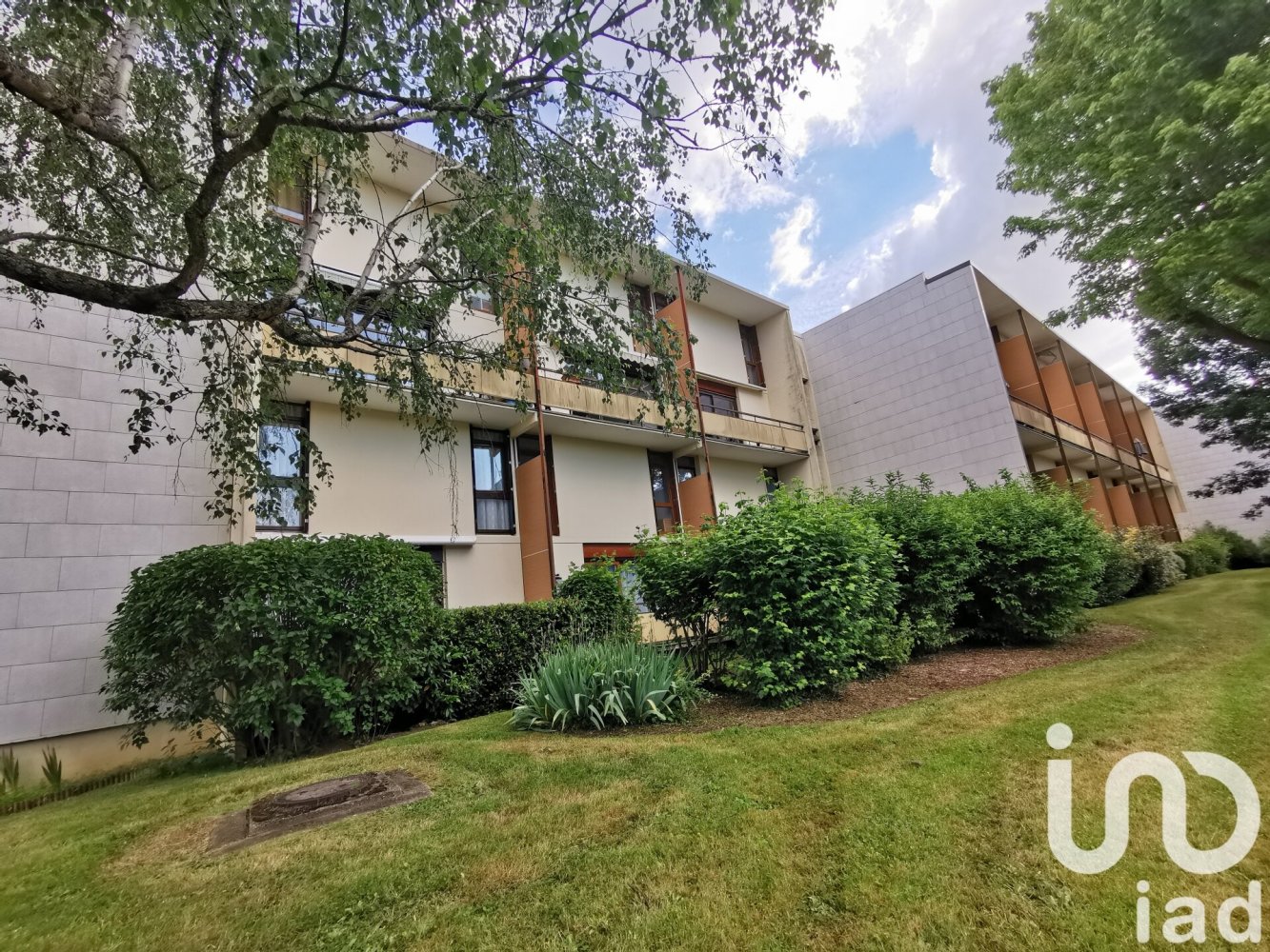 Дуплекс с 3 спальнями в Бри-Конт-Робер, Франция № 297055