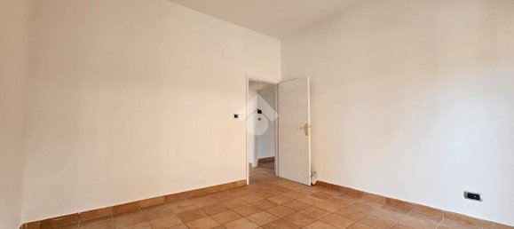 3 rooms Apartment in Folignano, Italy No. 237489 9