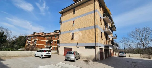 3 rooms Apartment in Folignano, Italy No. 237489 18