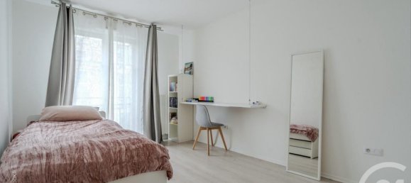 4 bedrooms Apartment in Chessy, France No. 163552 13