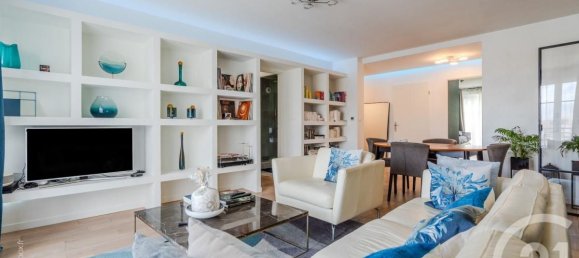 4 bedrooms Apartment in Chessy, France No. 163552 2