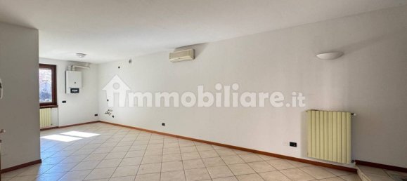 Квартира с 2 спальнями в Палаццоло суль Ольо, Италия № 250821 12