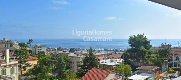 5 rooms Apartment in Sanremo, Italy No. 21847 4