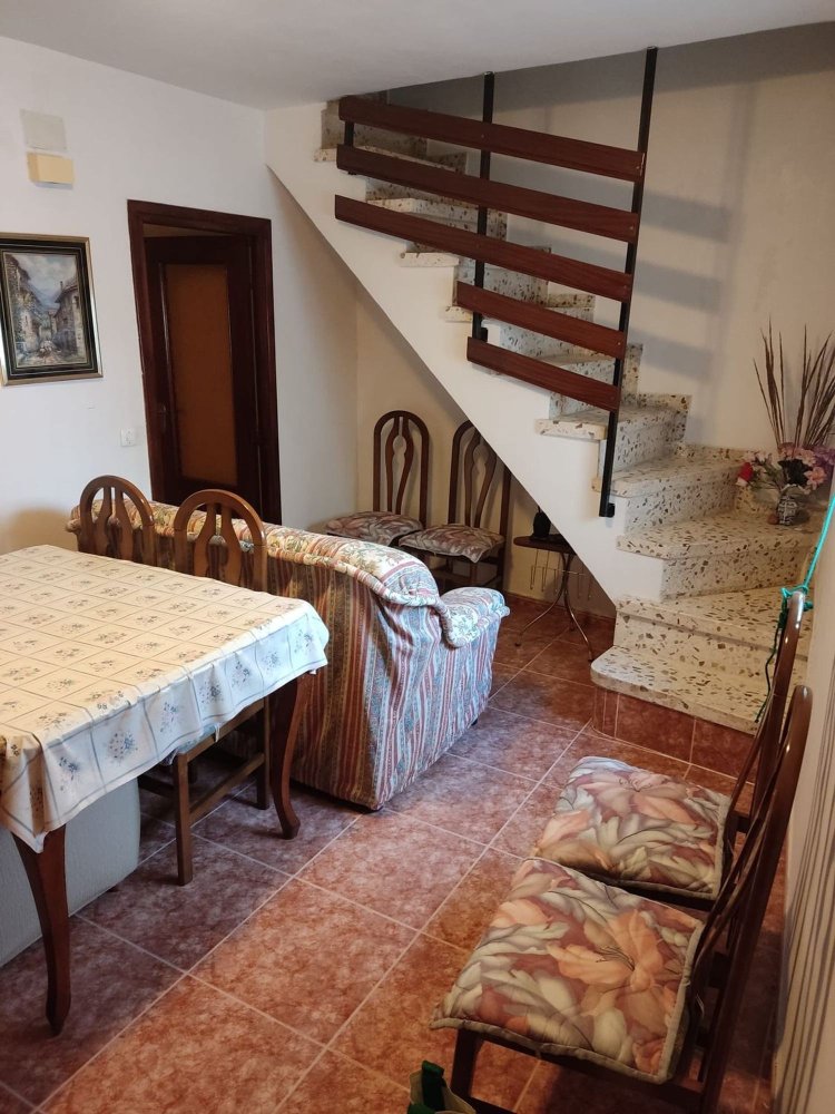 4 bedrooms House in Cuenca, Spain No. 206768