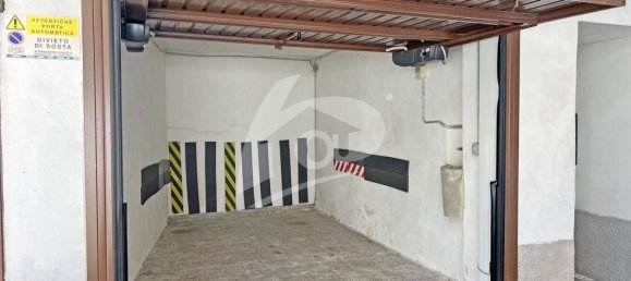 5غرفة منزل في Cocquio-Trevisago, Italy رقم 283252 2