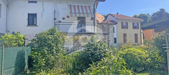 5غرفة منزل في Cocquio-Trevisago, Italy رقم 283252 4