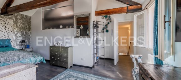 2 bedrooms House in Venice, Italy No. 223192 4