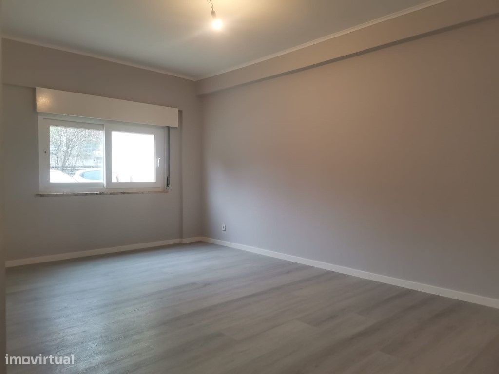 3 Schlafzimmer Wohnung in Loures, Portugal, Nr. 93503