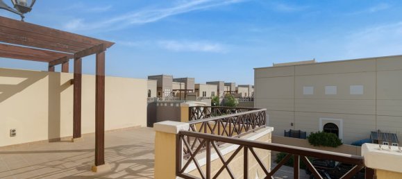 4 bedrooms Villa in Mudon, UAE No. 120698 19