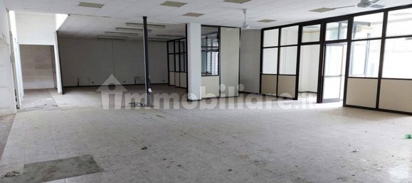 Entrepôt à Cesano Maderno, Italy 1205m² No. 316955 18