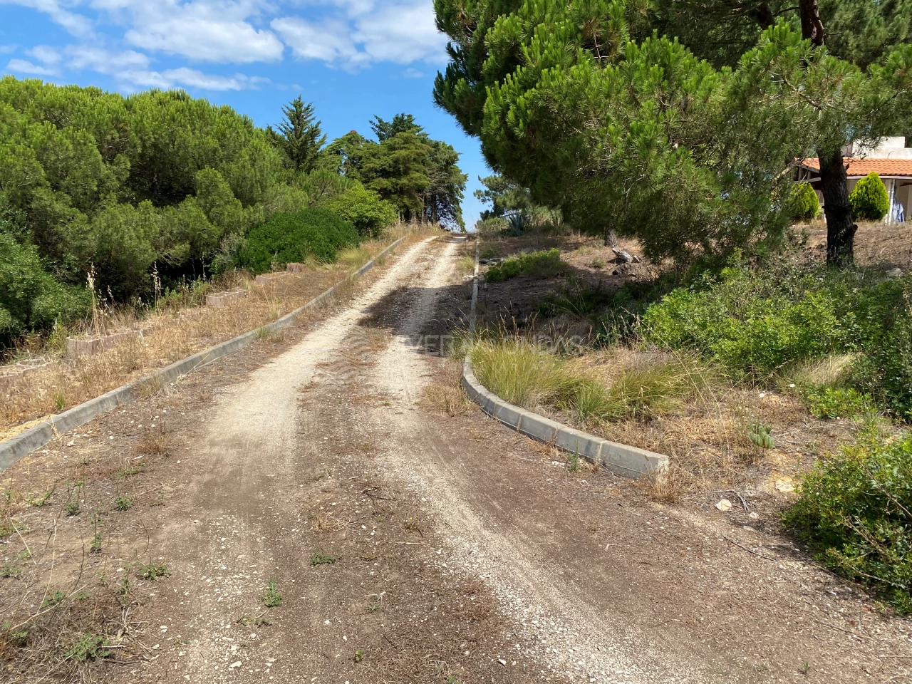  Land in Sesimbra, Portugal No. 91362