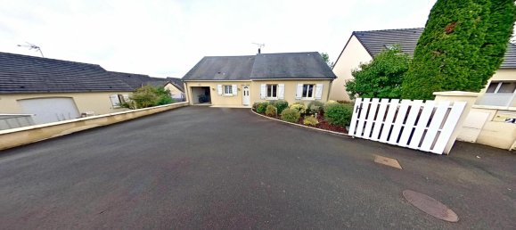 Casa de 3 dormitorios en Sable-sur-Sarthe, France No. 357971 9