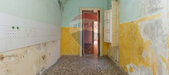 6 rooms House in Fiumefreddo di Sicilia, Italy No. 106074 27