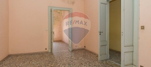 6 rooms House in Fiumefreddo di Sicilia, Italy No. 106074 15