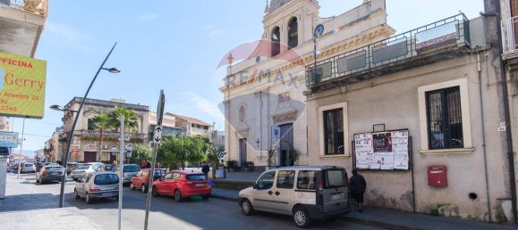 6 rooms House in Fiumefreddo di Sicilia, Italy No. 106074 4