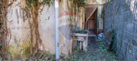 6 rooms House in Fiumefreddo di Sicilia, Italy No. 106074 10