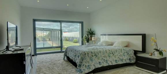 4 bedrooms House in Atouguia da Baleia, Portugal No. 112394 9