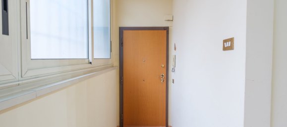 2 rooms Apartment in Rome, Italy No. 196327 25