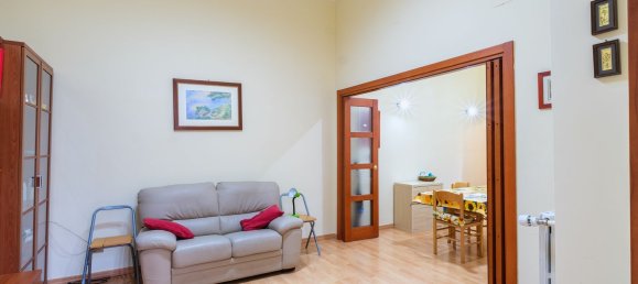 2 rooms Apartment in Rome, Italy No. 196327 3