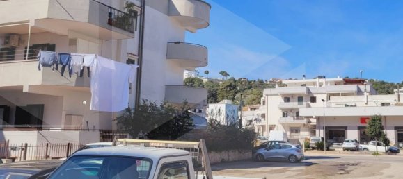 Garaje de 1 habitación en Vieste, Italy No. 25941 2