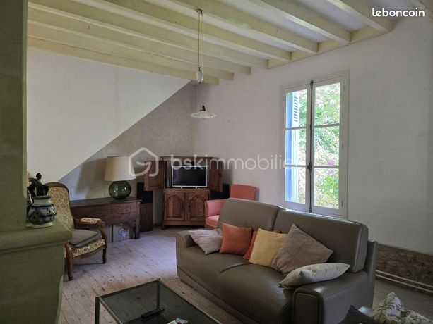 5 bedrooms House in Saumur, France No. 312245