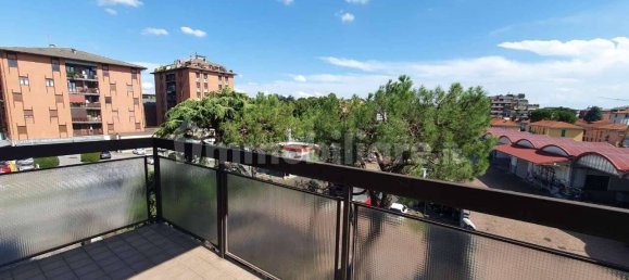 3 bedrooms Apartment in Bergamo, Italy No. 324843 4