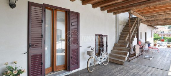 4-salle Appartement à Senna Comasco, Italy No. 17415 7