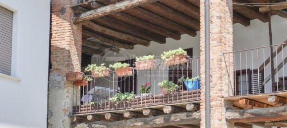 4-salle Appartement à Senna Comasco, Italy No. 17415 11