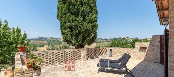 6 غرف نوم قلاع في Montefiore dell'Aso, Italy رقم 295142 57