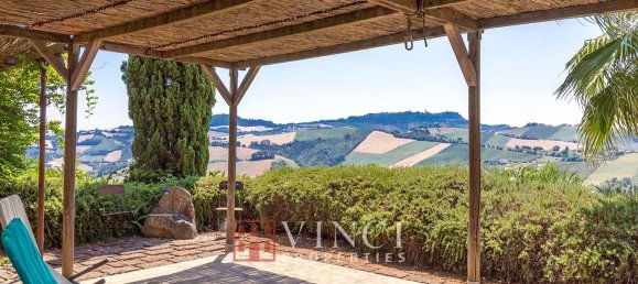 6 غرف نوم قلاع في Montefiore dell'Aso, Italy رقم 295142 4