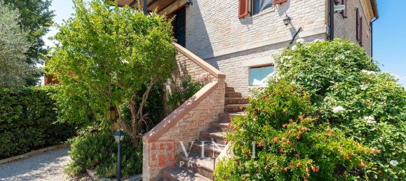 6 غرف نوم قلاع في Montefiore dell'Aso, Italy رقم 295142 61