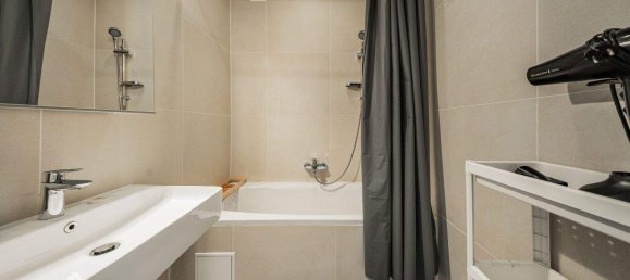 Квартира с 3 комнатами в Бригиттенау, Австрия № 246350 14